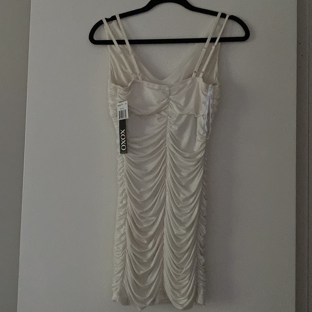 XOXO sleeveless ruched bodycon dress with lace details on the front. - Picture 6 of 8